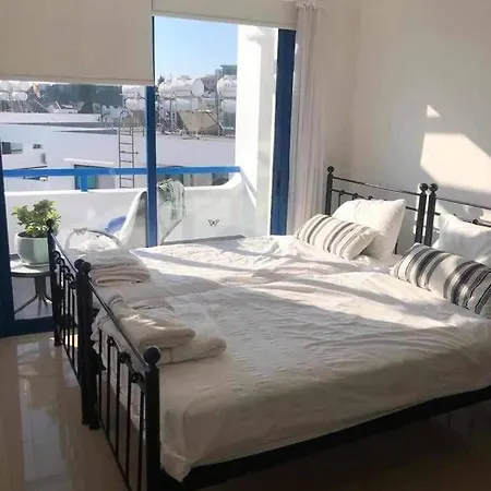 Modern 3 Bedroom Penthouse דירה Paphos